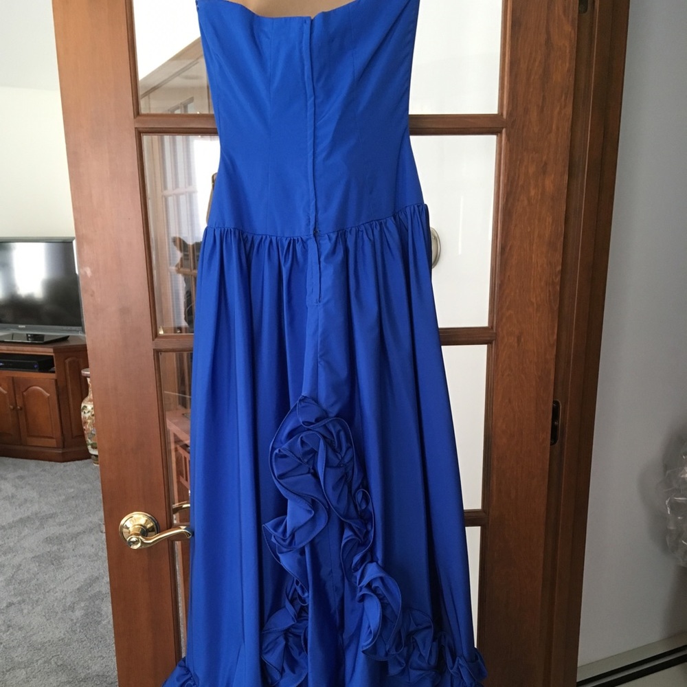 Prom Dress - Picture 2 of 4